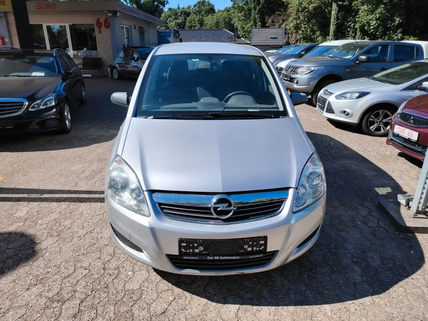 Opel Zafira B Selection "110 Jahre" / Automatik / Silber - 2