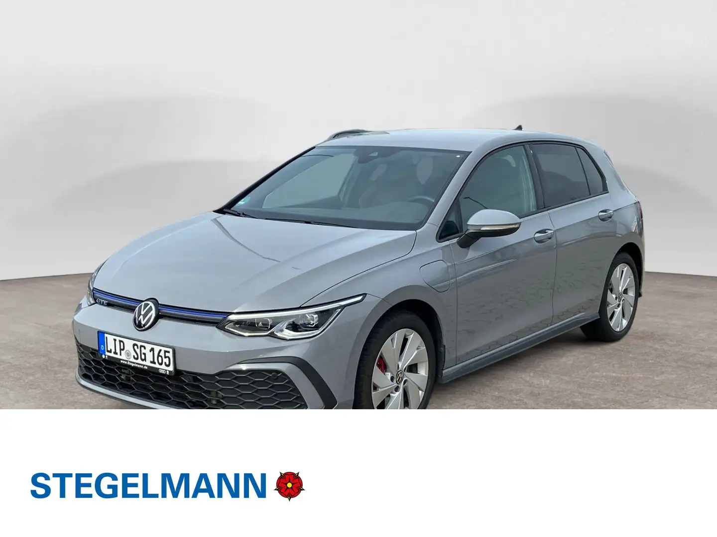 Volkswagen Golf GTE VIII 1.4 TSI DSG Hybrid GTE *Navi*LED*ACC* Grau - 1