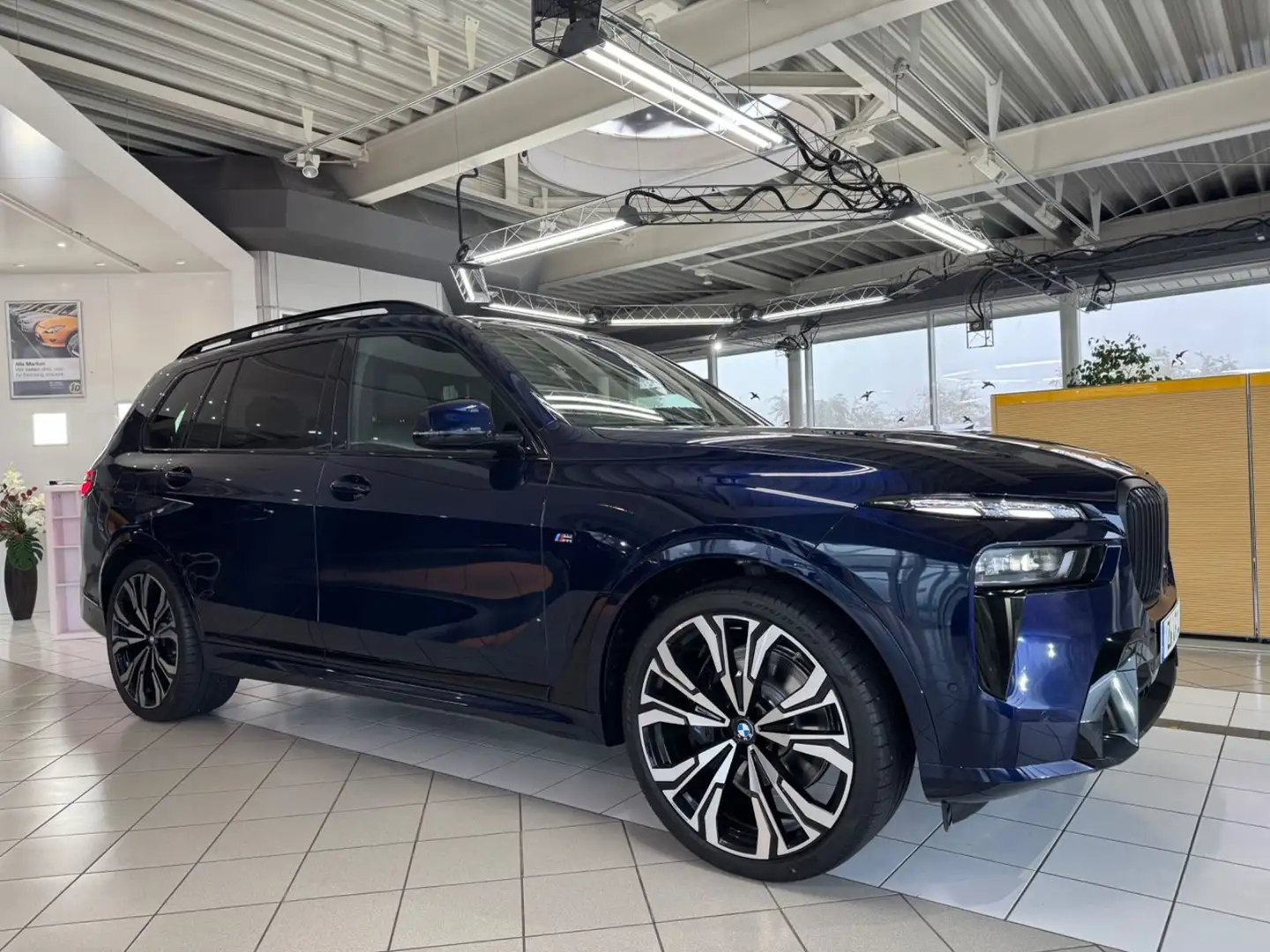 BMW X7 40 d M Sport* Iconic Glow* Massage* Standheiz Blauw - 2