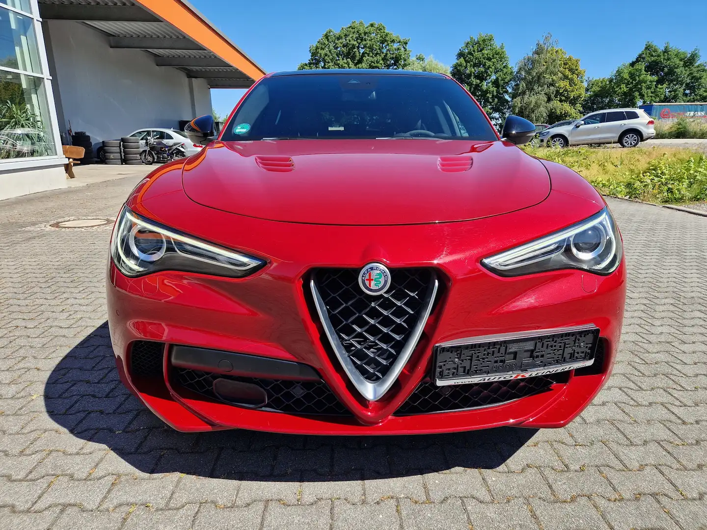 Alfa Romeo Stelvio Quadrifoglio Q4 Rot - 2