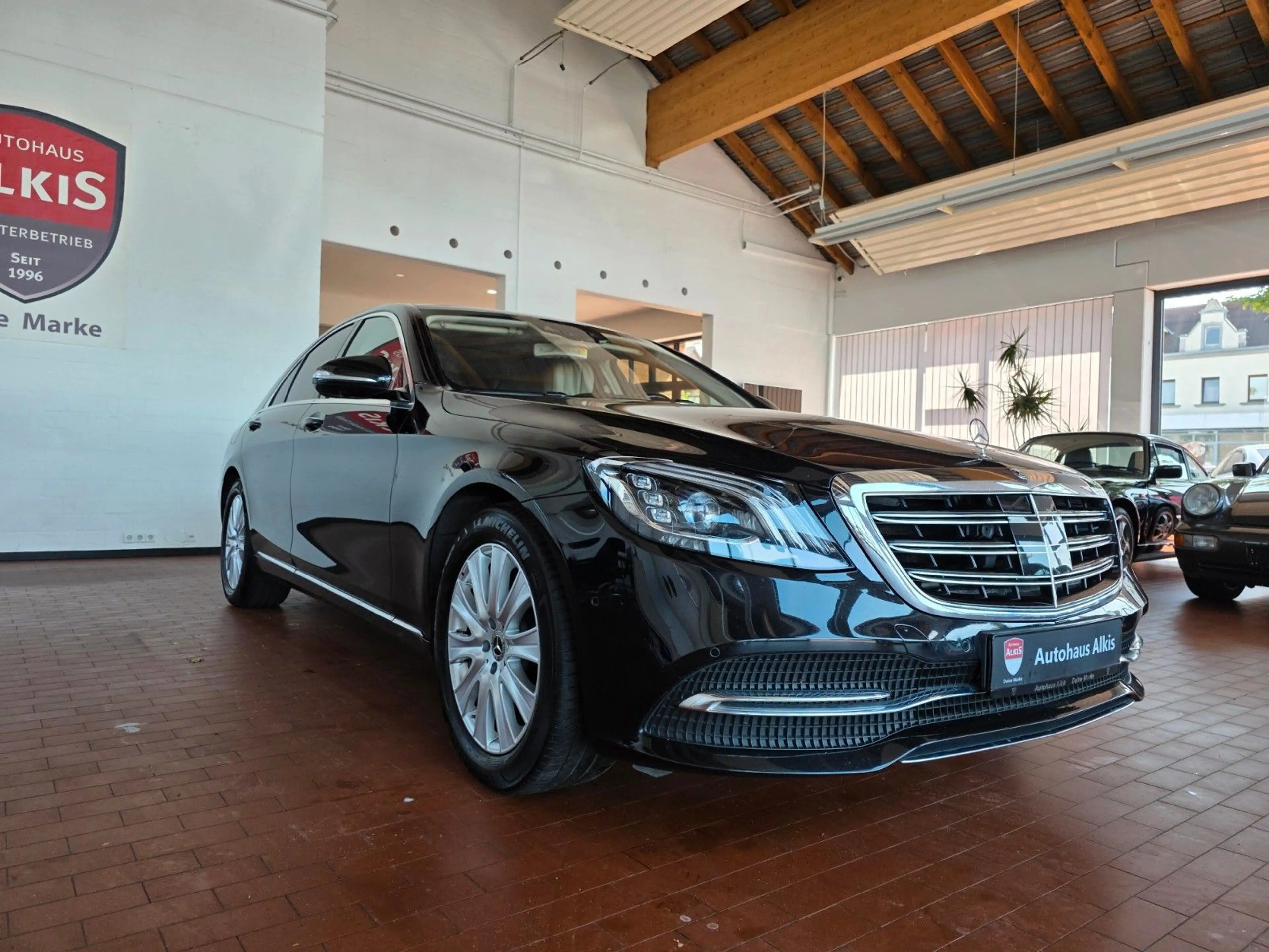 Mercedes-Benz S 350 d 4Matic+VOLL+Burmest.+DistronicPlus+LED — photo 5