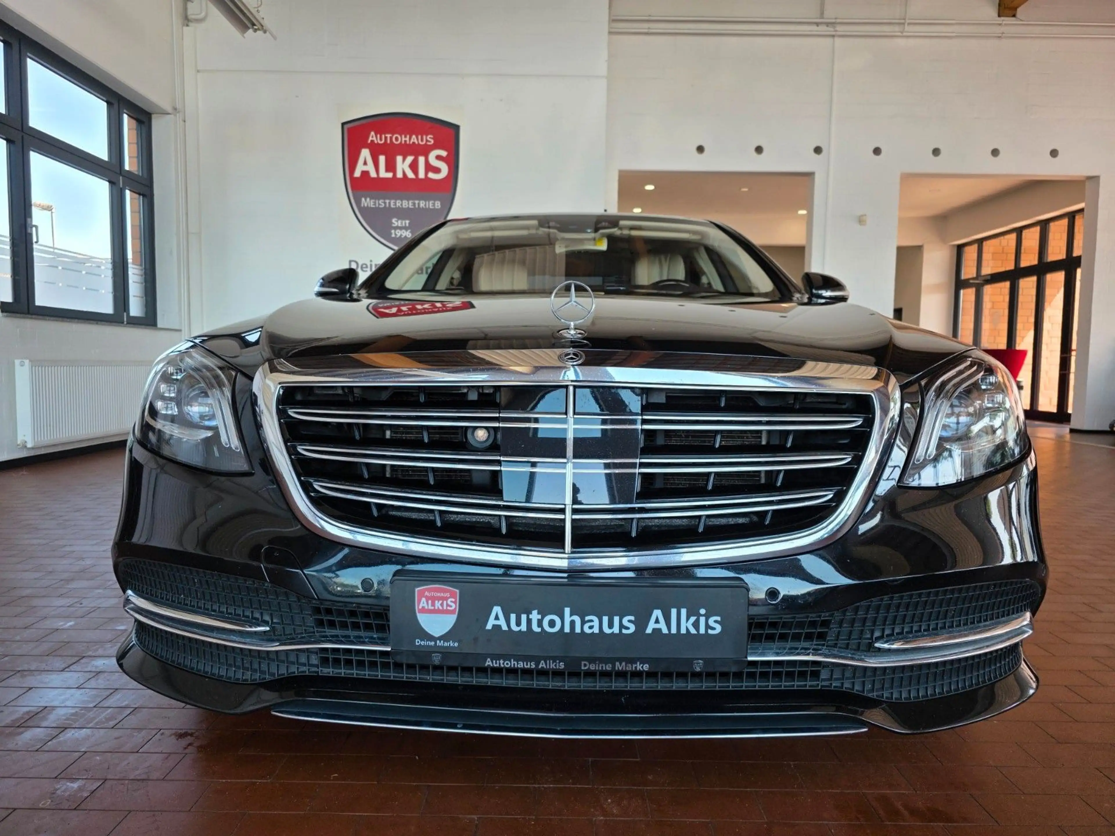 Mercedes-Benz S 350 d 4Matic+VOLL+Burmest.+DistronicPlus+LED — photo 4