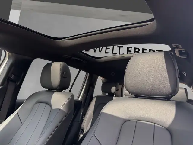 Mercedes-Benz GLB view 11