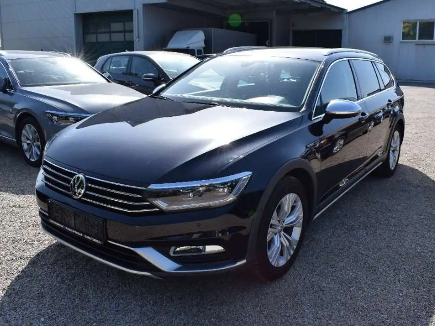 Volkswagen Passat Alltrack Business 2,0 SCR TDI DSG Schwarz - 1