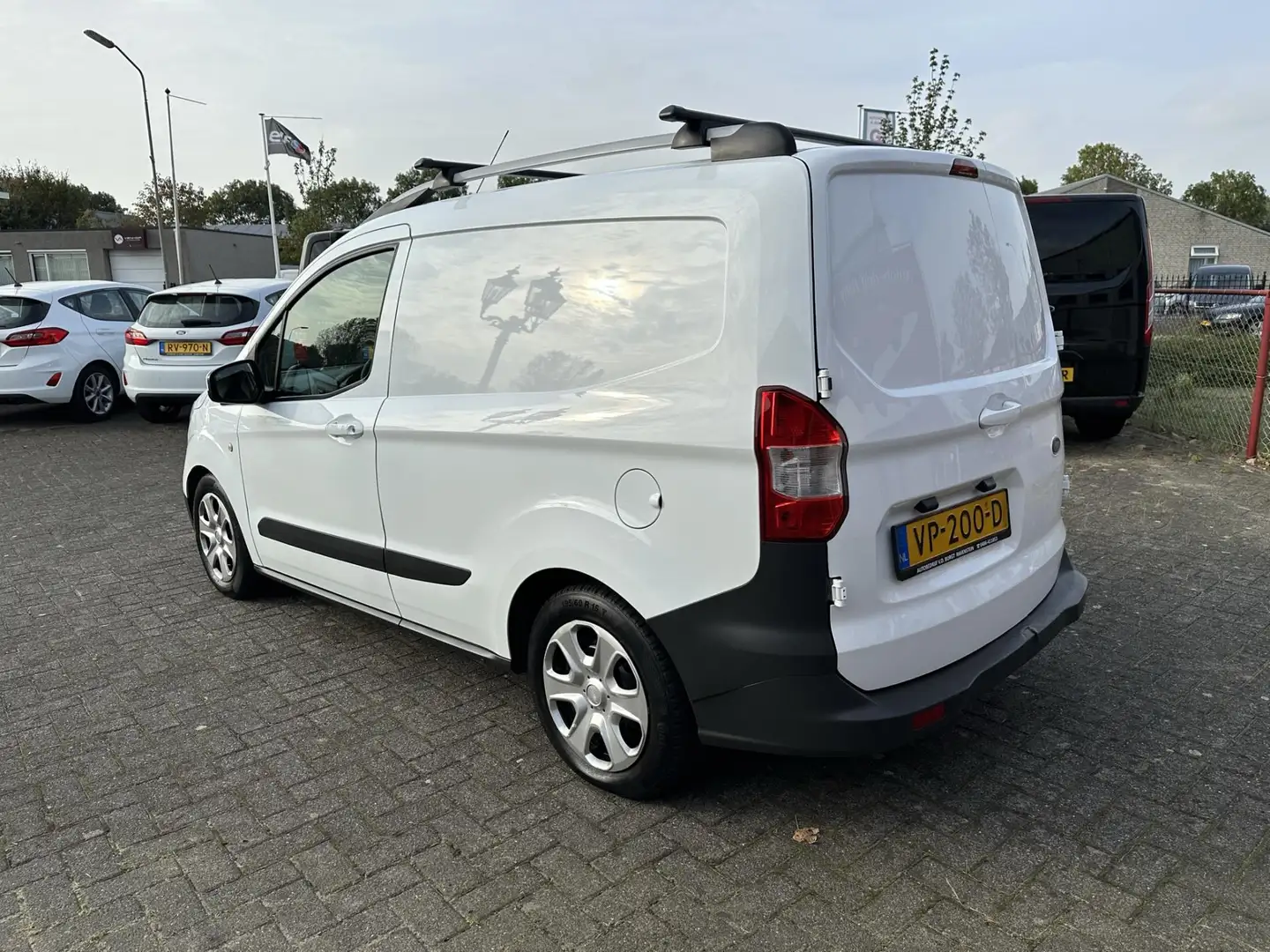 Ford Transit Courier 1.5 TDCI Trend Airco | Navigatie - 2