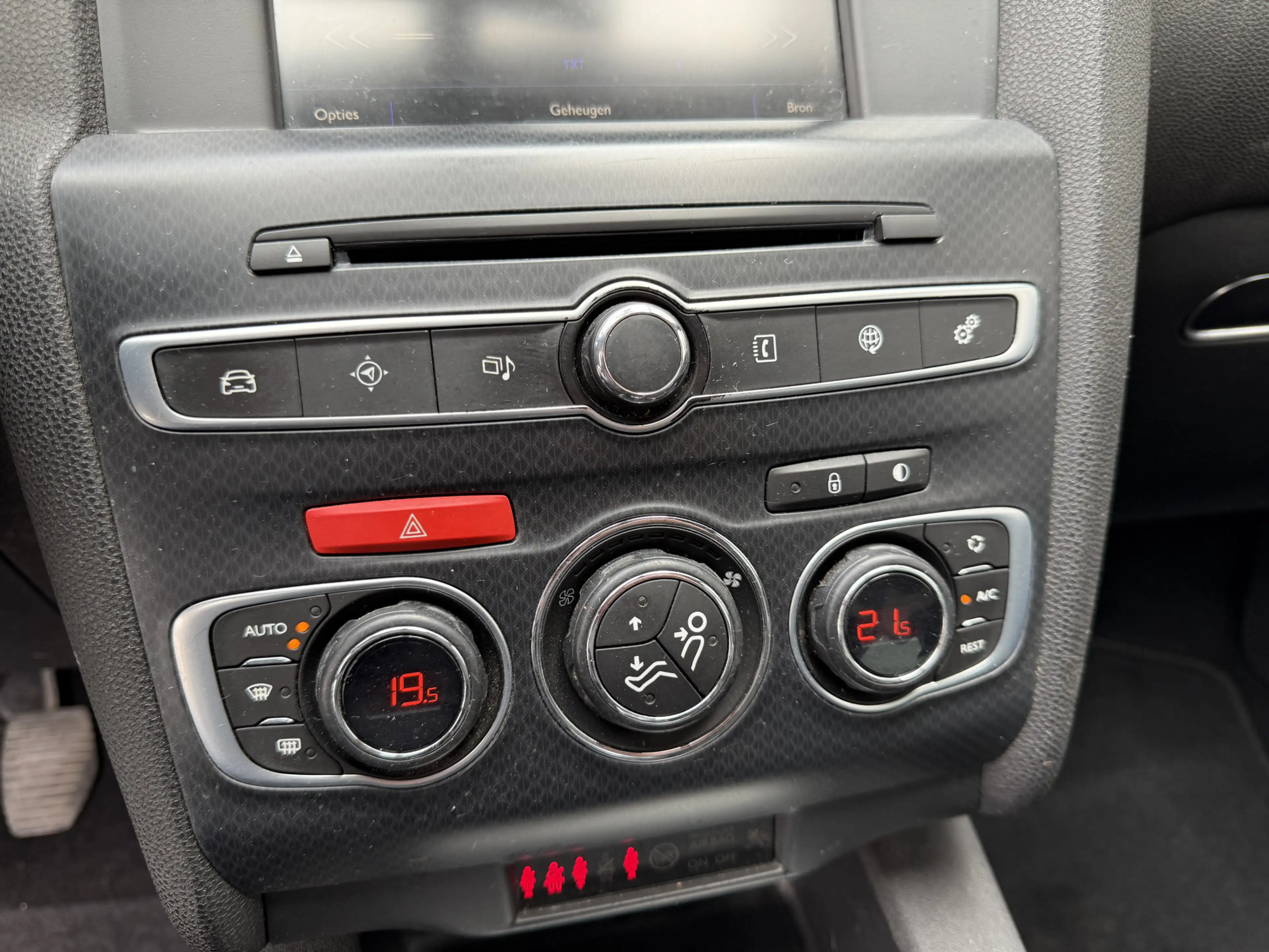 DS Automobiles DS 4 Crossback 1.2 PureTech Business LED Clima Navi Camera --Inru — photo 11