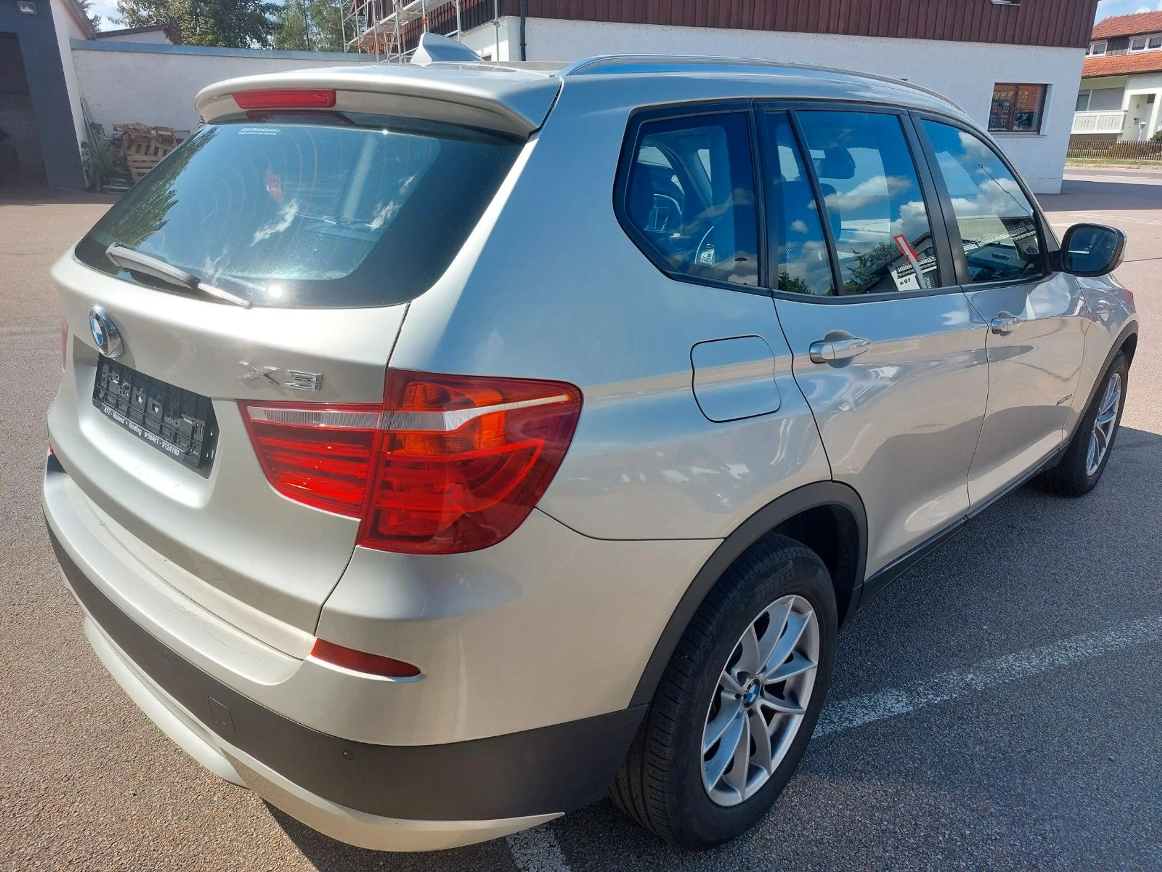 BMW X3 xDrive 20 d Automatik — photo 3
