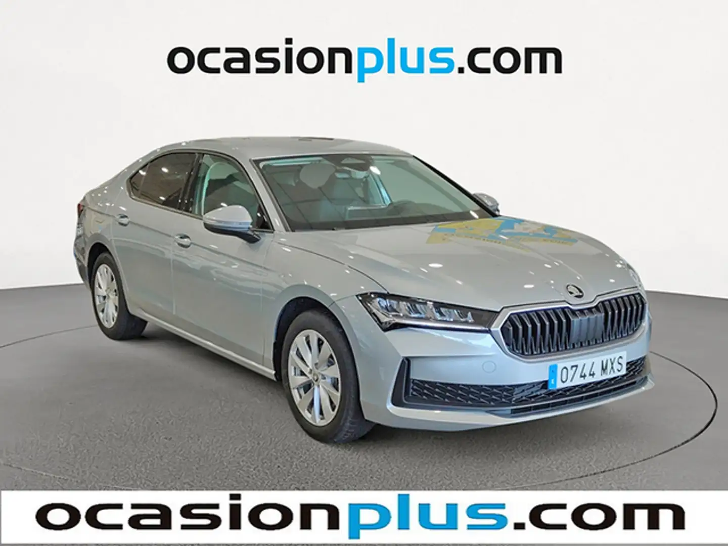 Skoda Superb 1.5 TSI MHEV Essence DSG 110kW Plateado - 2