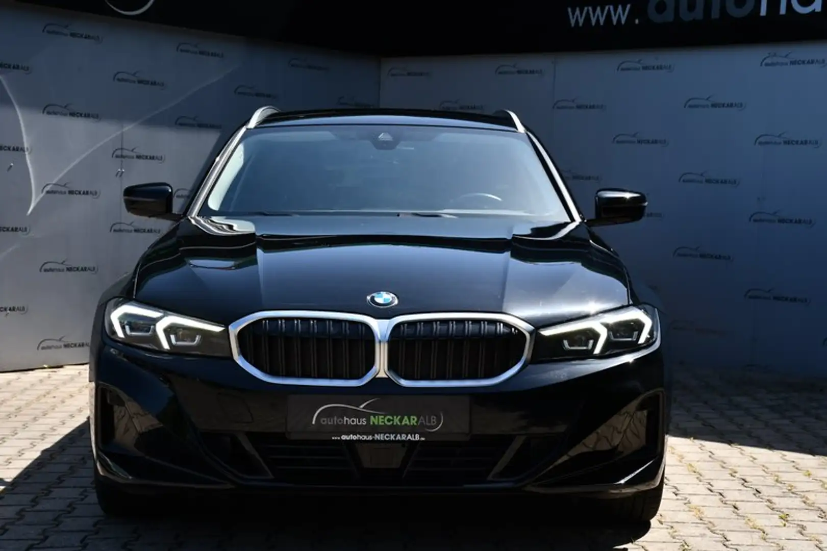 BMW 318 d Touring*Widescreen Display*Navi*CarPlay* Noir - 2
