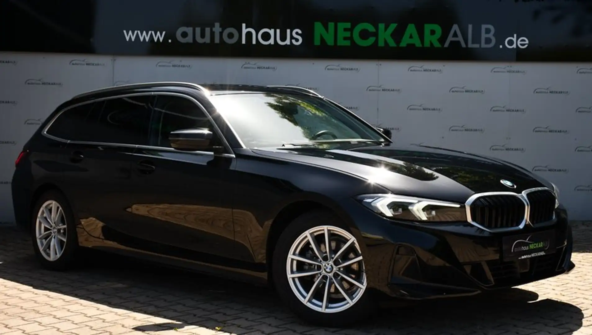 BMW 318 d Touring*Widescreen Display*Navi*CarPlay* Noir - 1