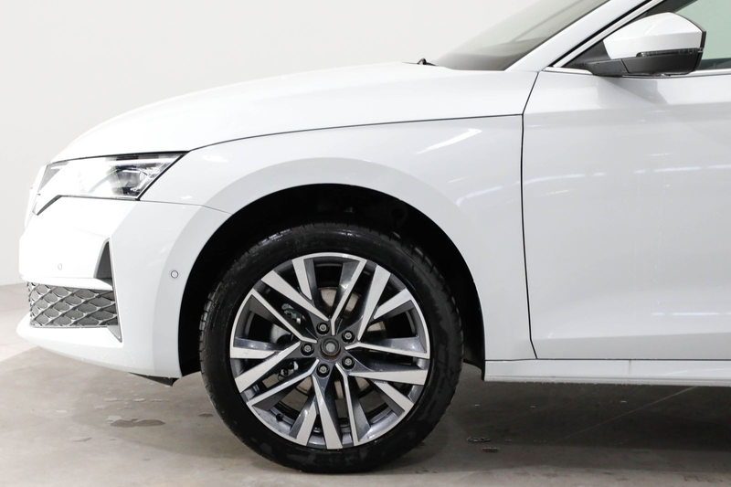 Skoda Octavia Combi Balance 1,5 TSI mHEV 110 kW 7-Gang — photo 13