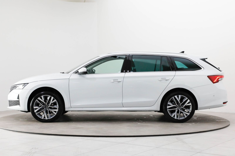 Skoda Octavia Combi Balance 1,5 TSI mHEV 110 kW 7-Gang — photo 12