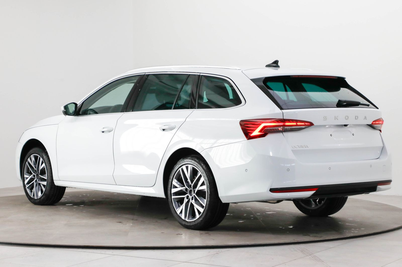 Skoda Octavia Combi Balance 1,5 TSI mHEV 110 kW 7-Gang — photo 11