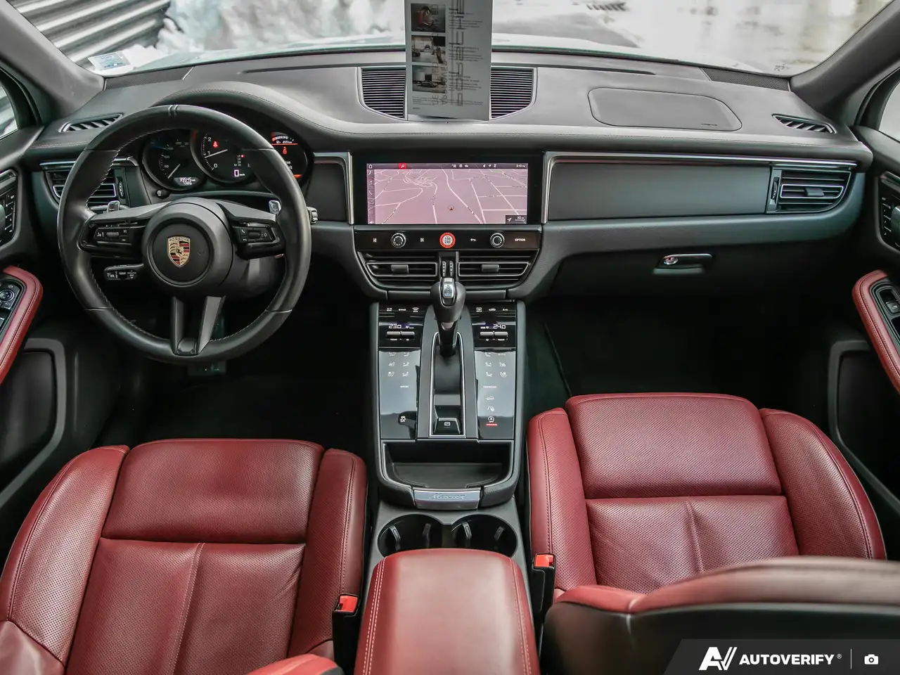 Porsche Macan снимка Porsche Macan