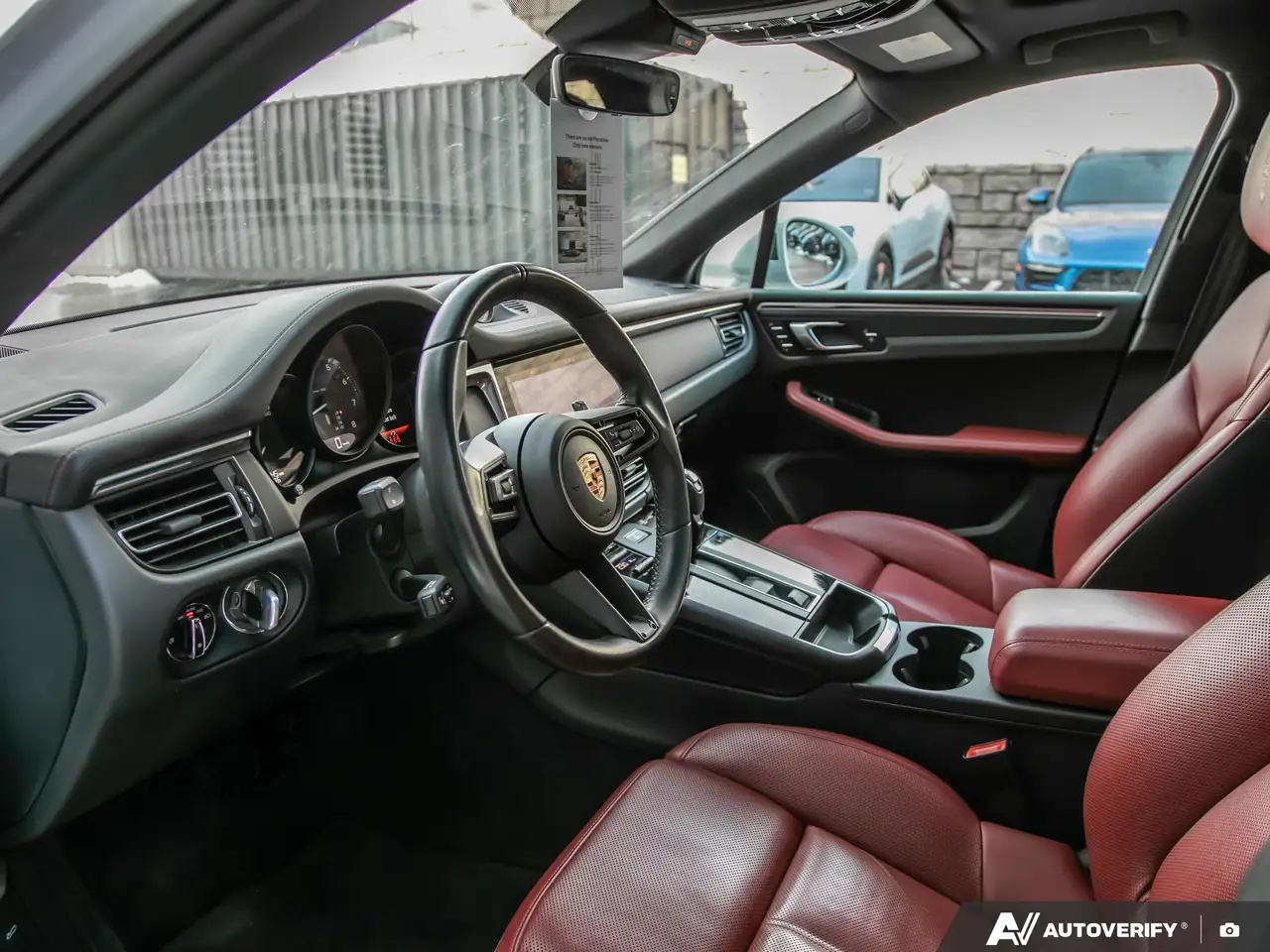 Porsche Macan снимка Porsche Macan