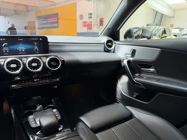 Mercedes-Benz A-Class view 9