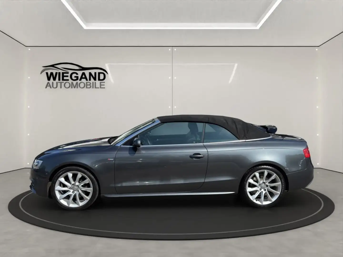 Audi A5 Cabrio 2.0 TFSI quattro S tronic+S-LINE+LEDER Grau - 2