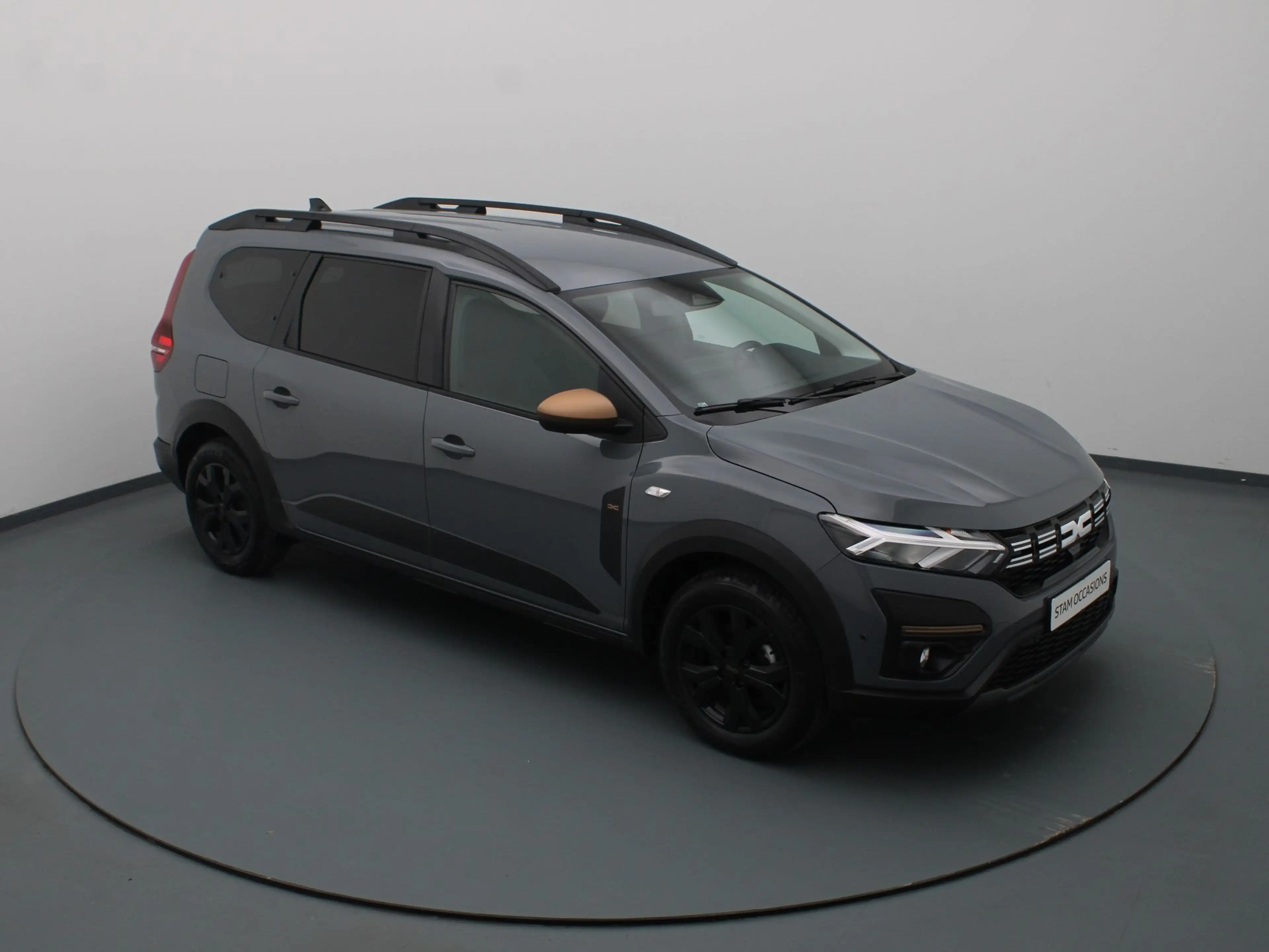 Dacia Jogger 140pk Hybrid Extreme 7p. Camera | Navi — photo 11