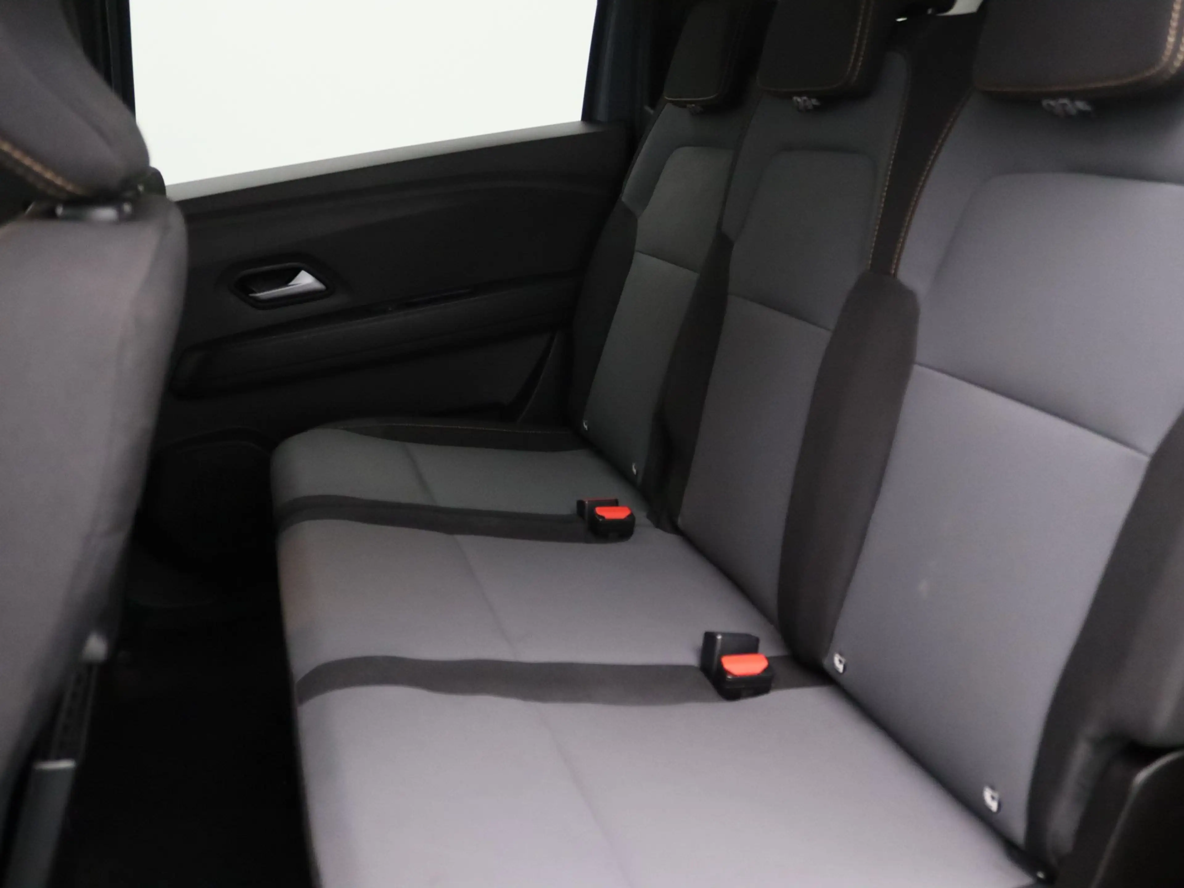 Dacia Jogger 140pk Hybrid Extreme 7p. Camera | Navi — photo 29