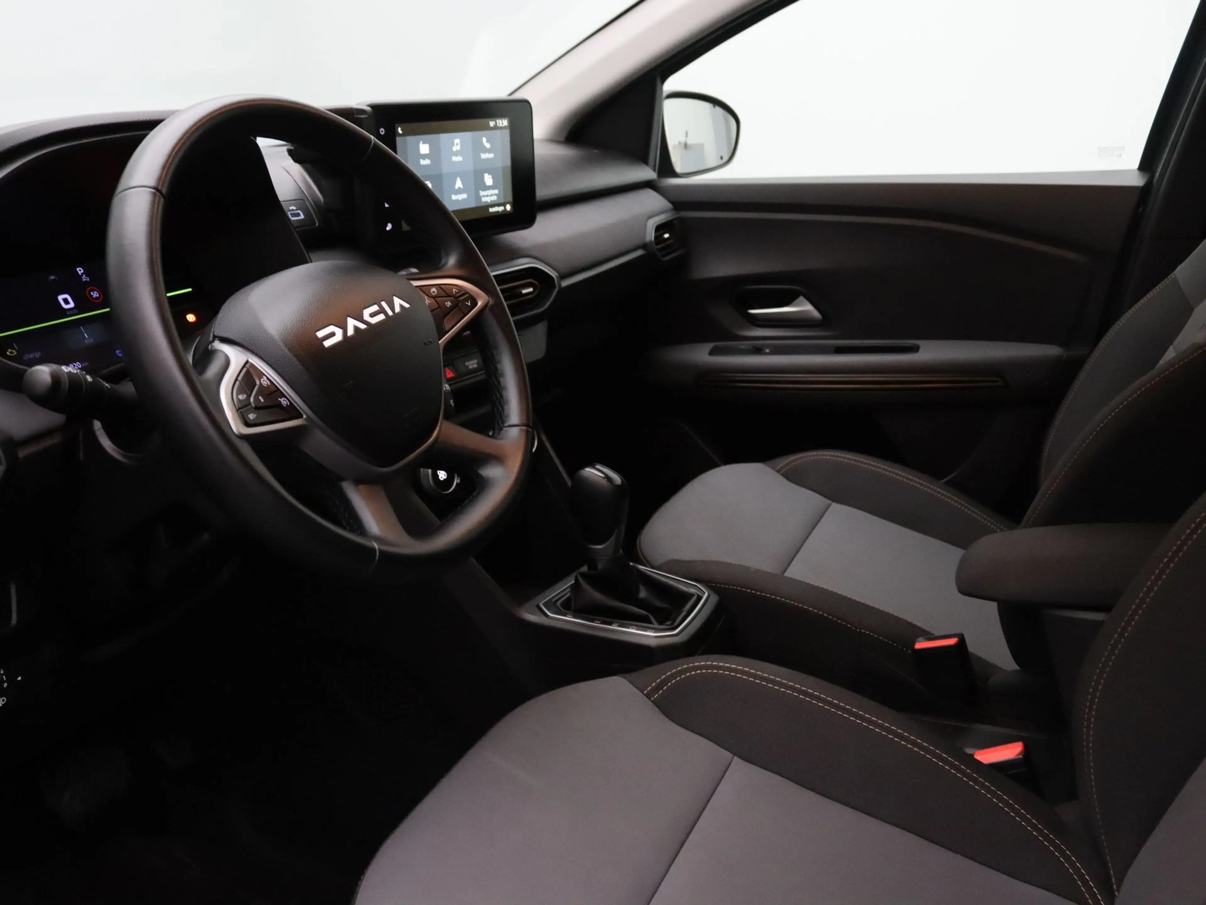 Dacia Jogger 140pk Hybrid Extreme 7p. Camera | Navi — photo 3