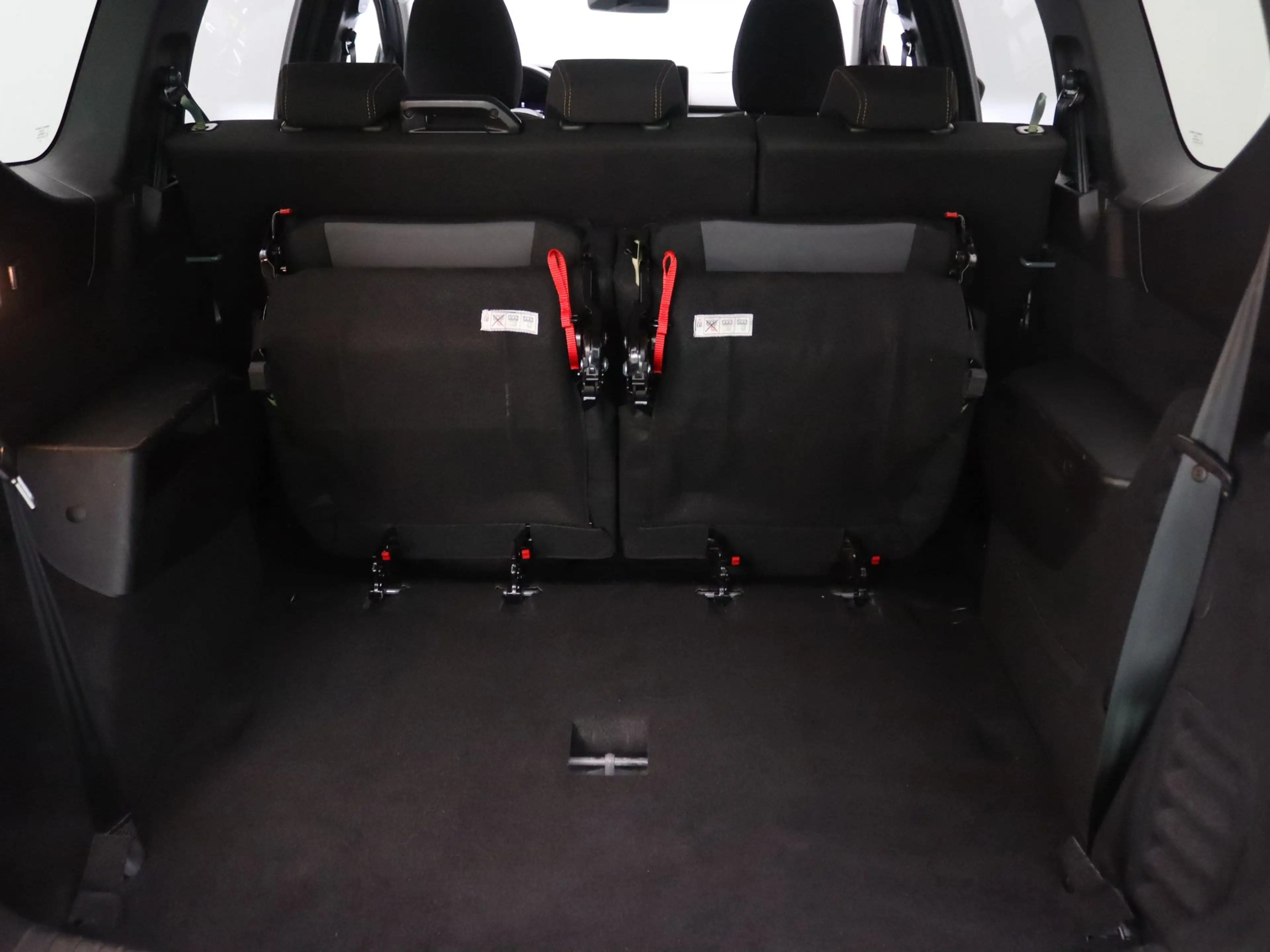 Dacia Jogger 140pk Hybrid Extreme 7p. Camera | Navi — photo 32