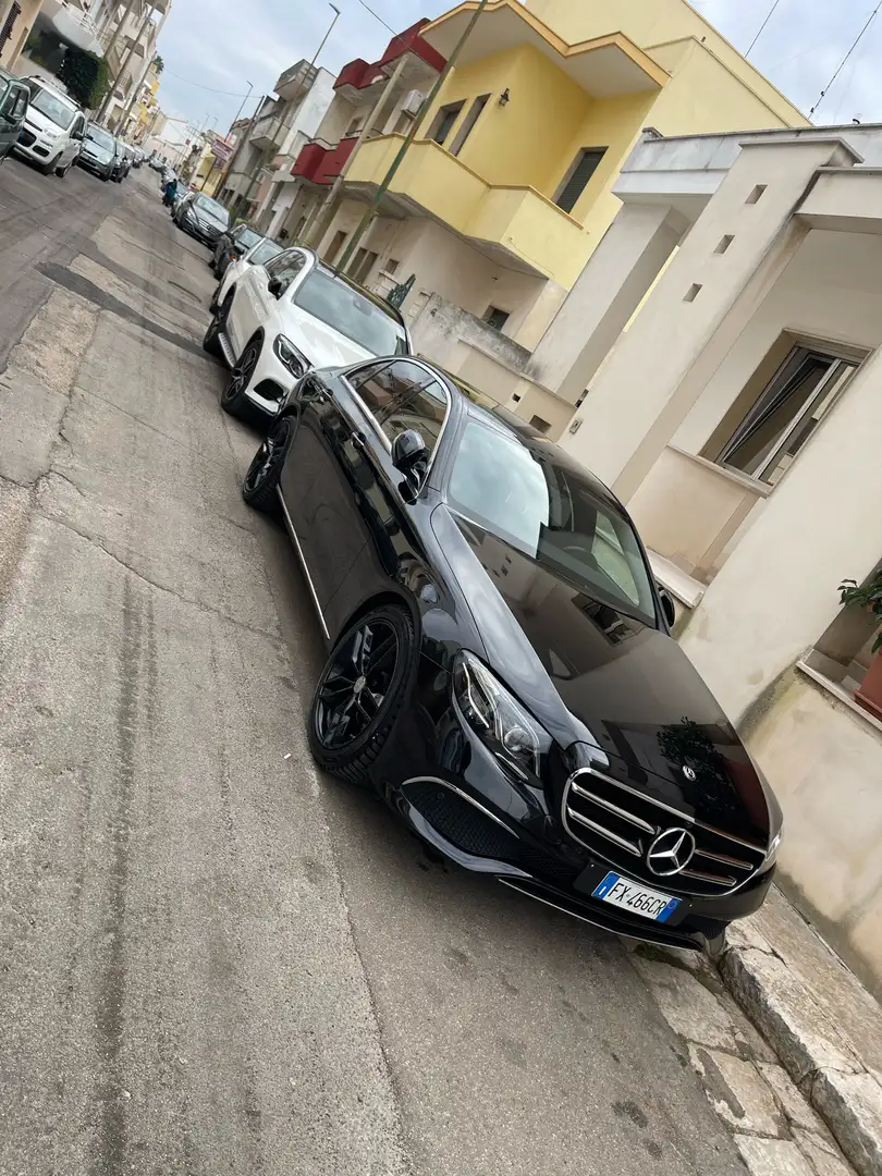 Mercedes-Benz E 200 d Exclusive auto Negro - 1