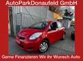 Toyota Yaris 1,0 VVT-i Young*SEHR GEPLEGT* Rot - thumbnail 1
