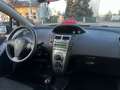Toyota Yaris 1,0 VVT-i Young*SEHR GEPLEGT* Rot - thumbnail 8