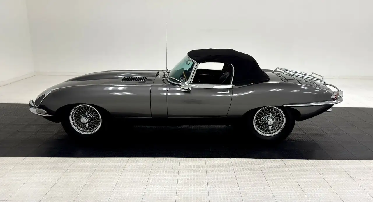 Jaguar XK Series 1 Roadster, foto 3