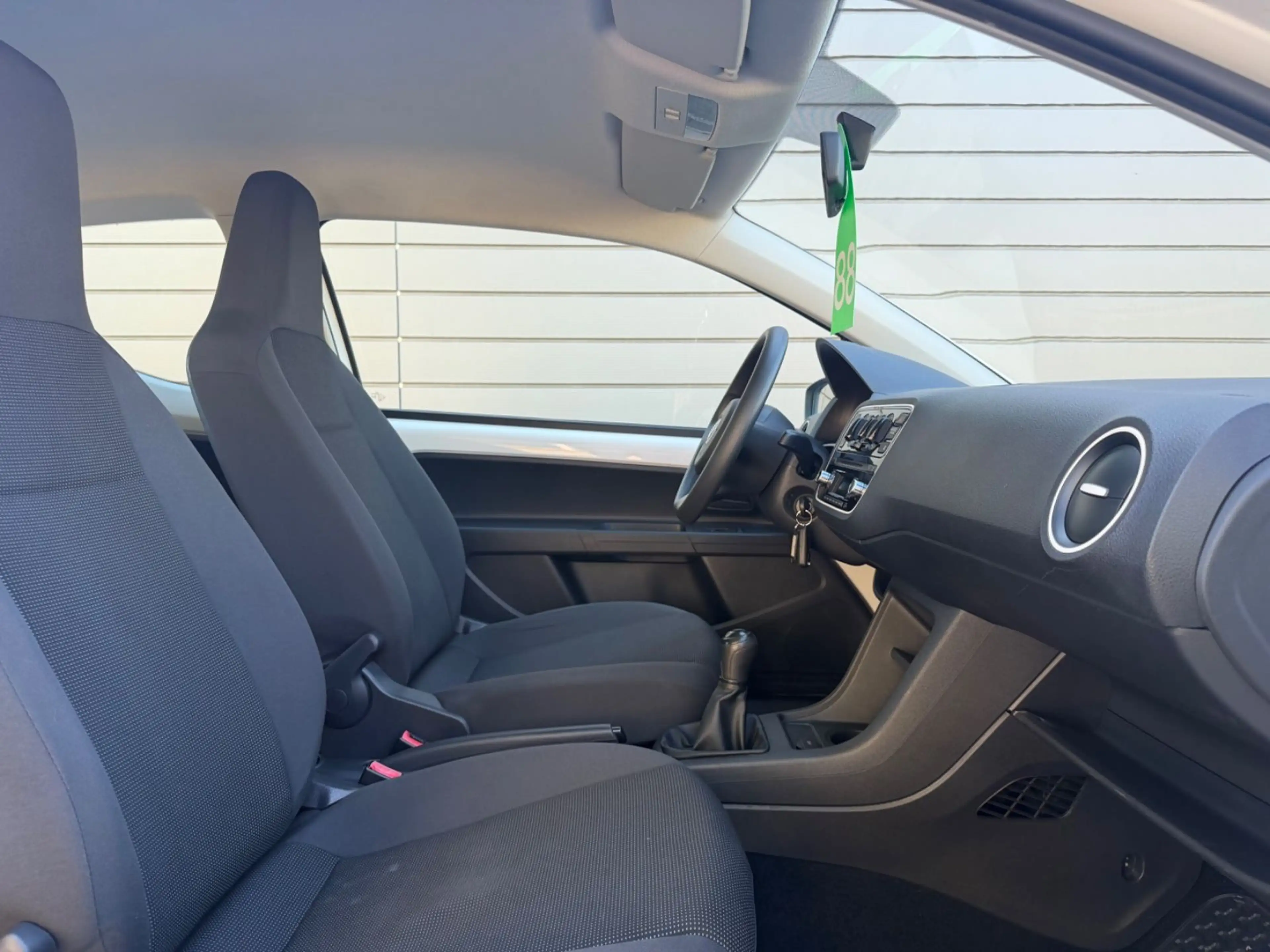 Volkswagen up! take up! *HU/AU NEU*KLIMA* — photo 11