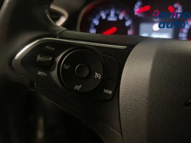 Opel Crossland view 10