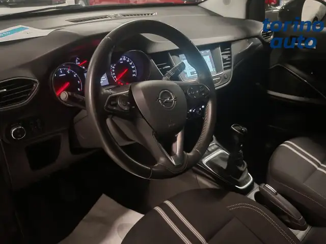 Opel Crossland view 4