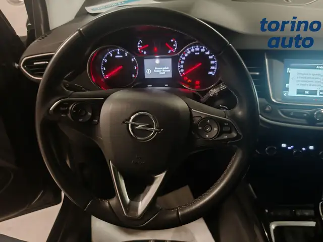 Opel Crossland view 8