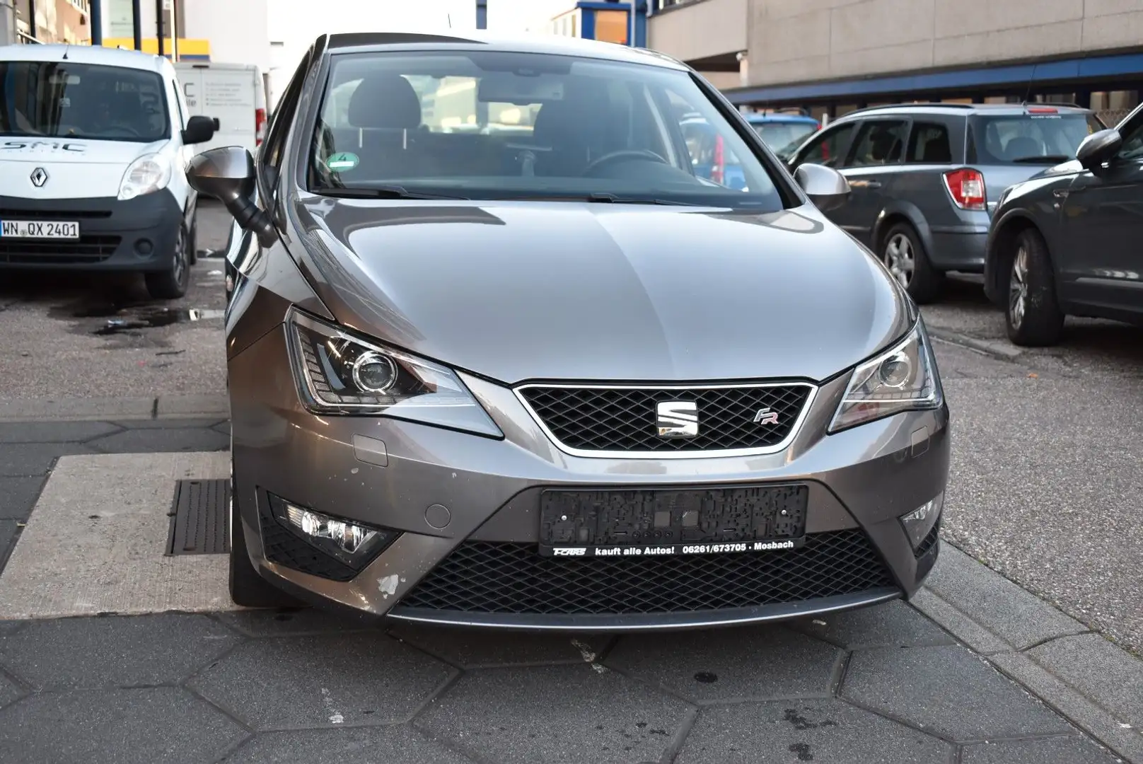 SEAT Ibiza Lim. FR Grau - 2