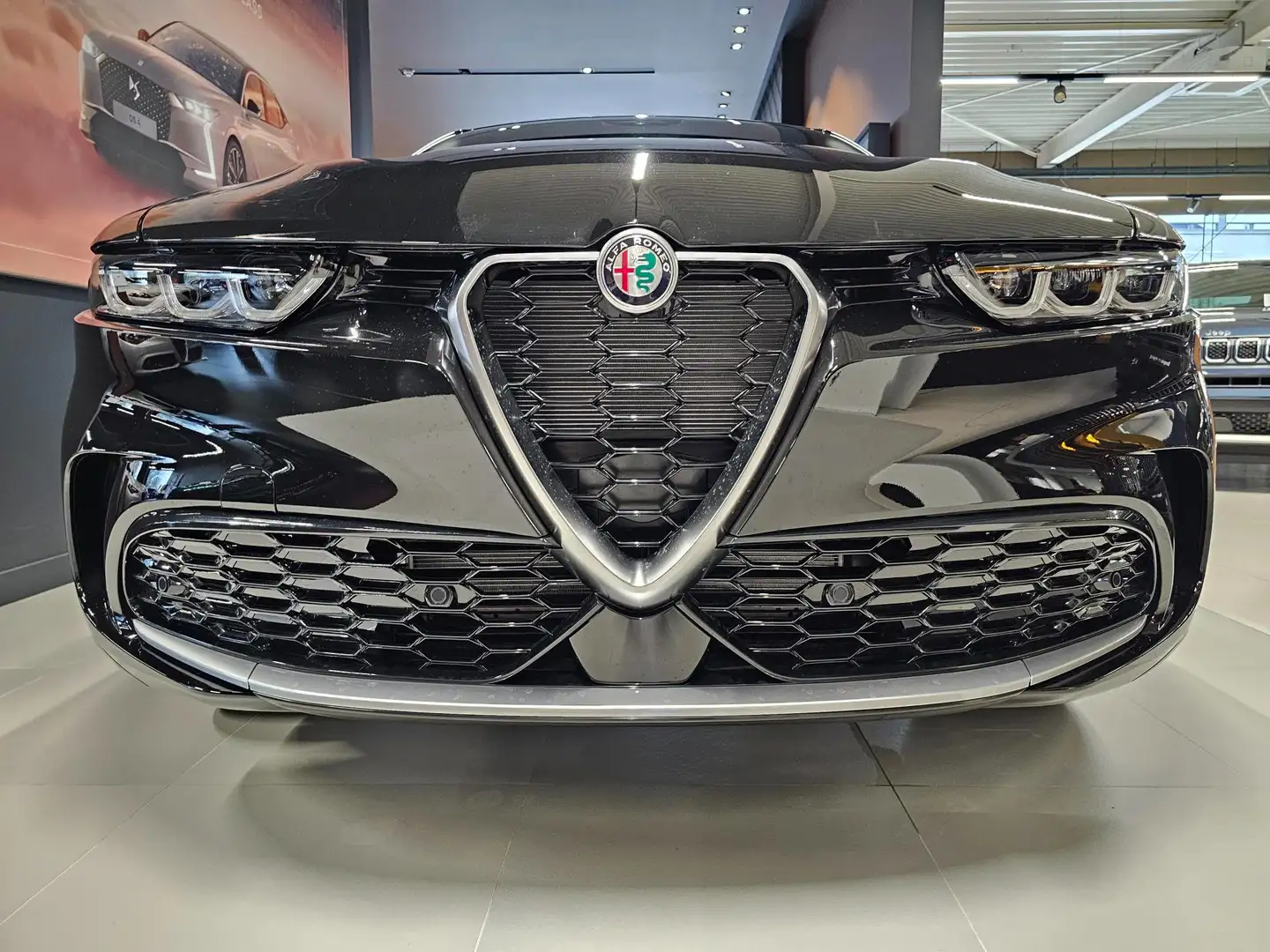 Alfa Romeo Tonale 1.5 MHEV VGT Ti Zwart - 2