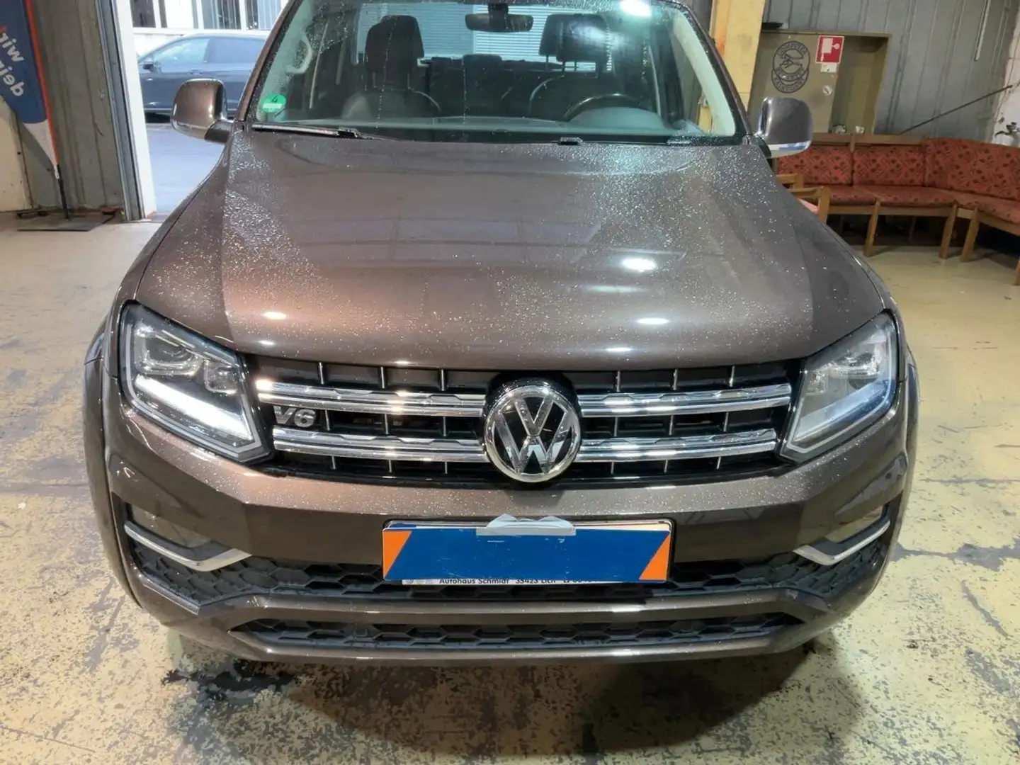 Volkswagen Amarok V6 TDI D-Cab 4M *STHZ*SHZ*AHK*NAV*BX*19% Marrón - 2