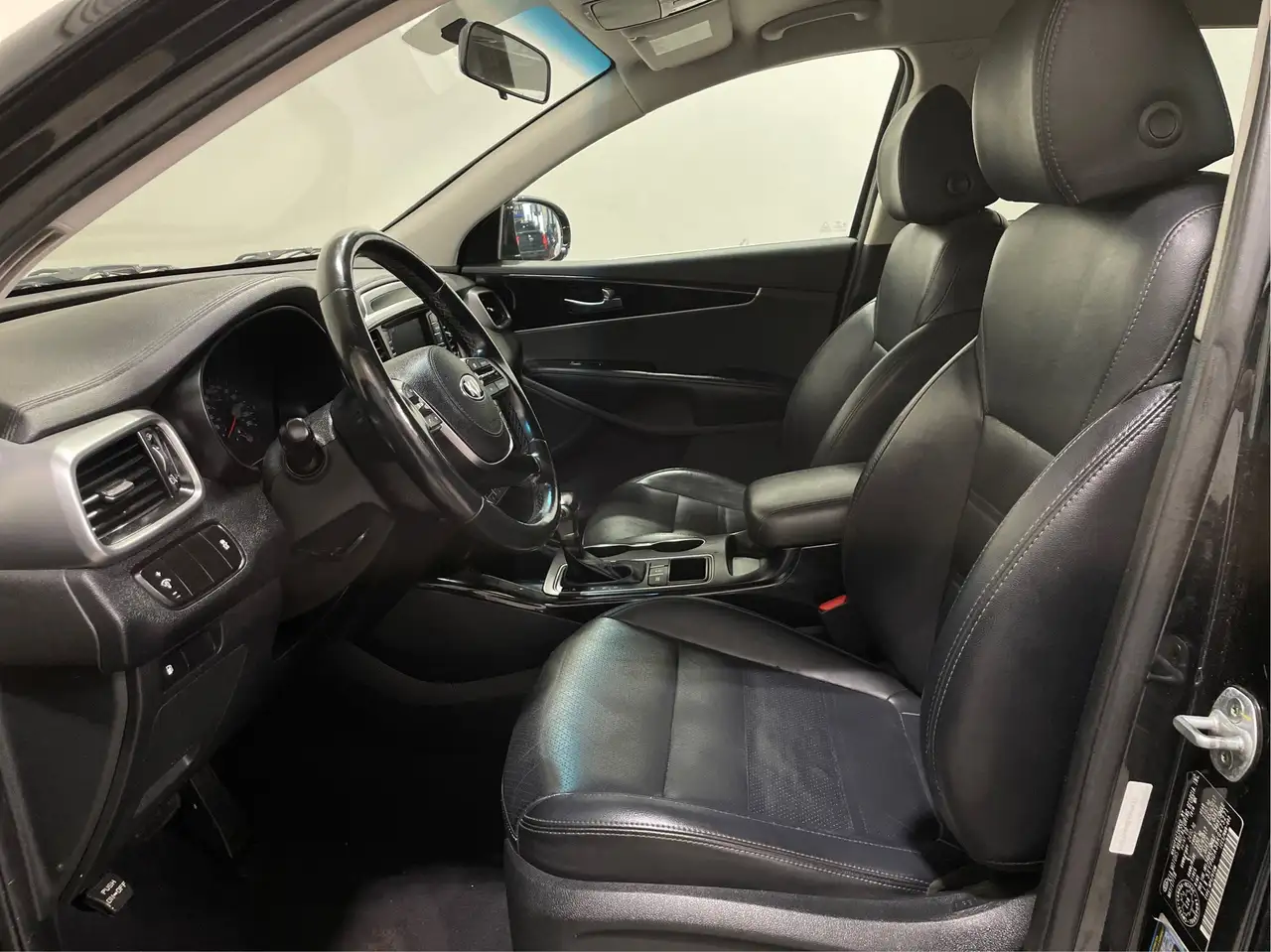 Kia Sorento снимка Kia Sorento