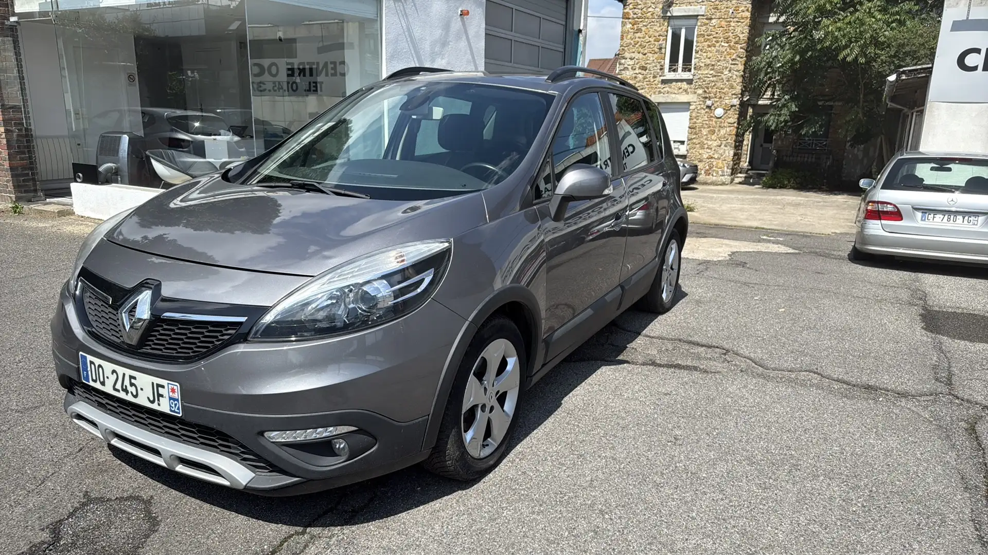 Renault Scenic Xmod dCi 110 Energy eco2 Zen Gris - 1