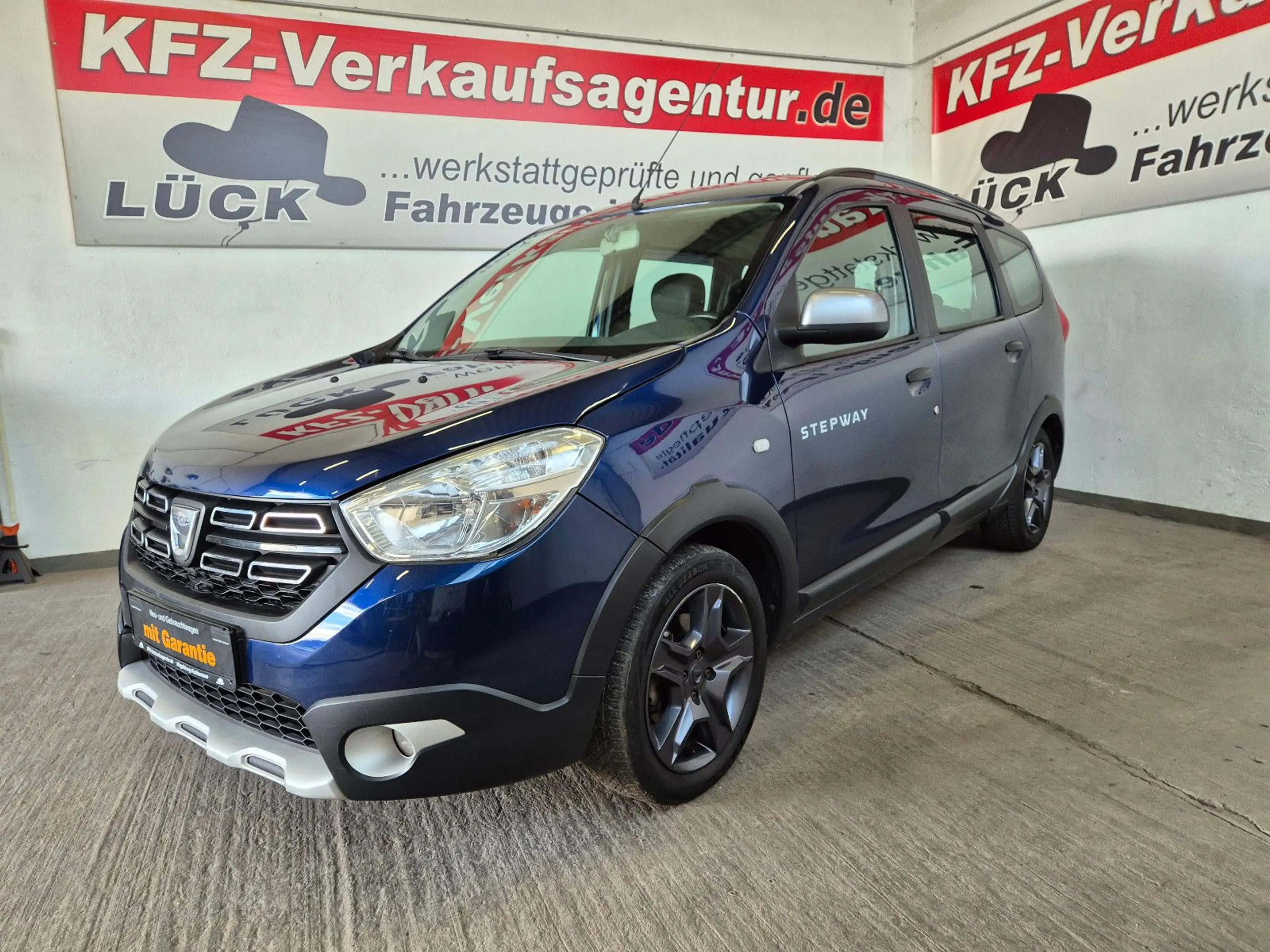 Dacia Lodgy Stepway Celebration, inkl. 1 Jahr Garantie — photo 6