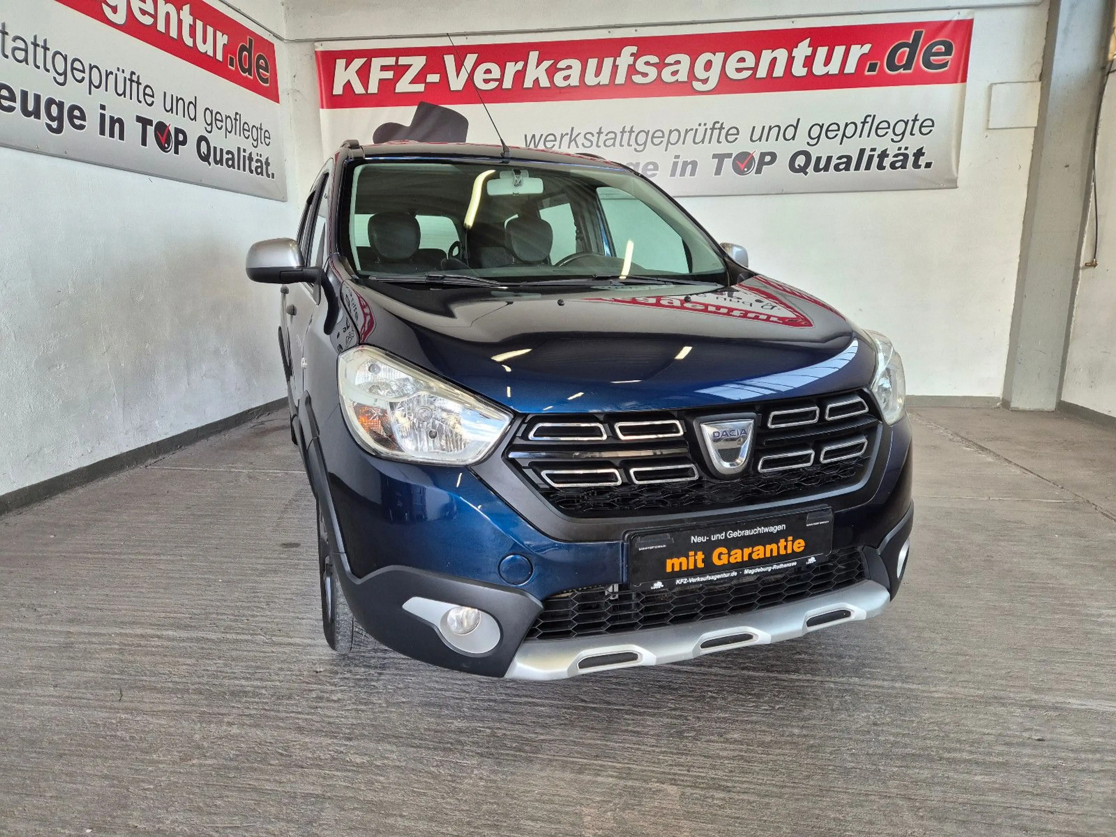 Dacia Lodgy Stepway Celebration, inkl. 1 Jahr Garantie