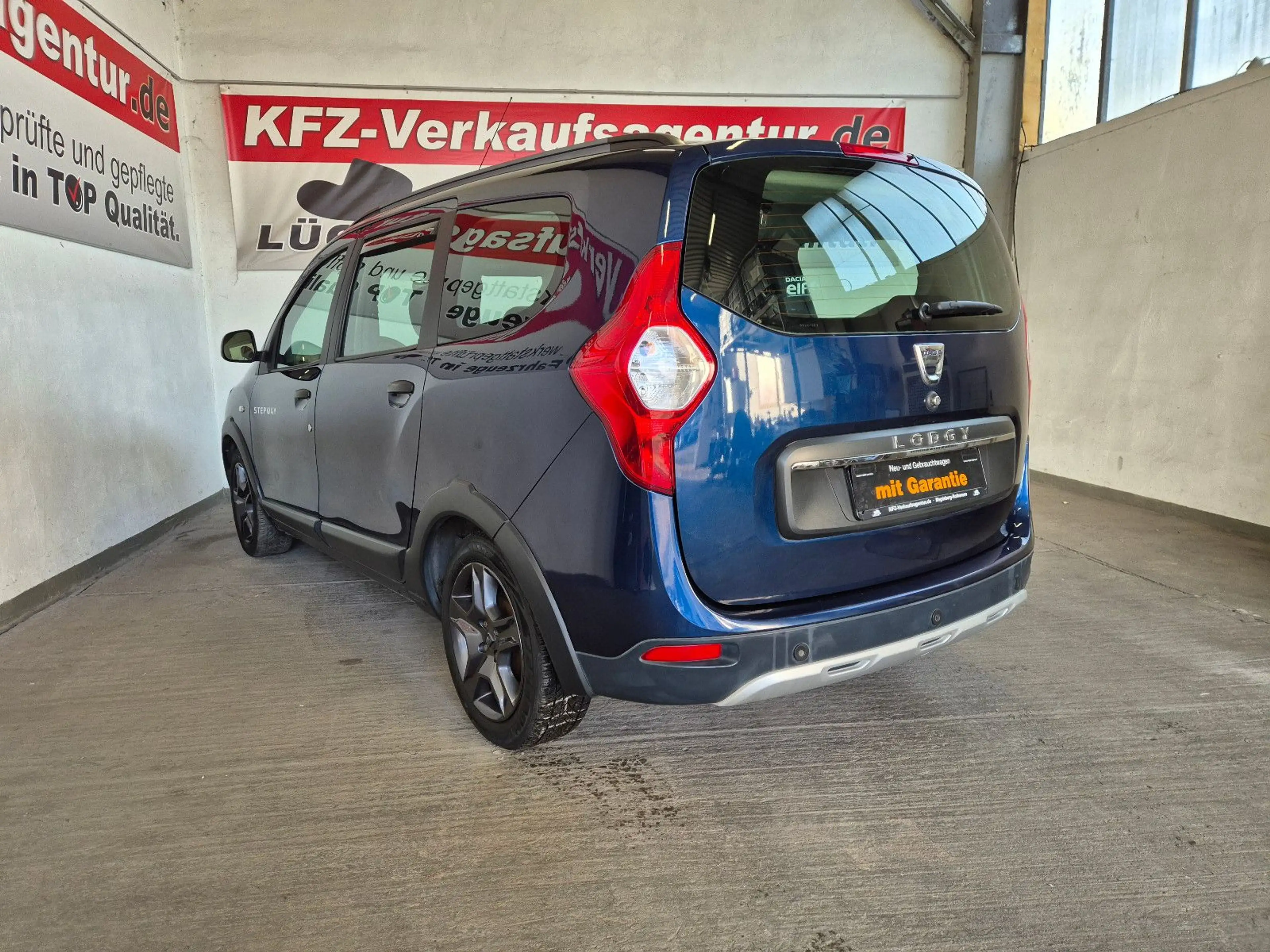 Dacia Lodgy Stepway Celebration, inkl. 1 Jahr Garantie — photo 10