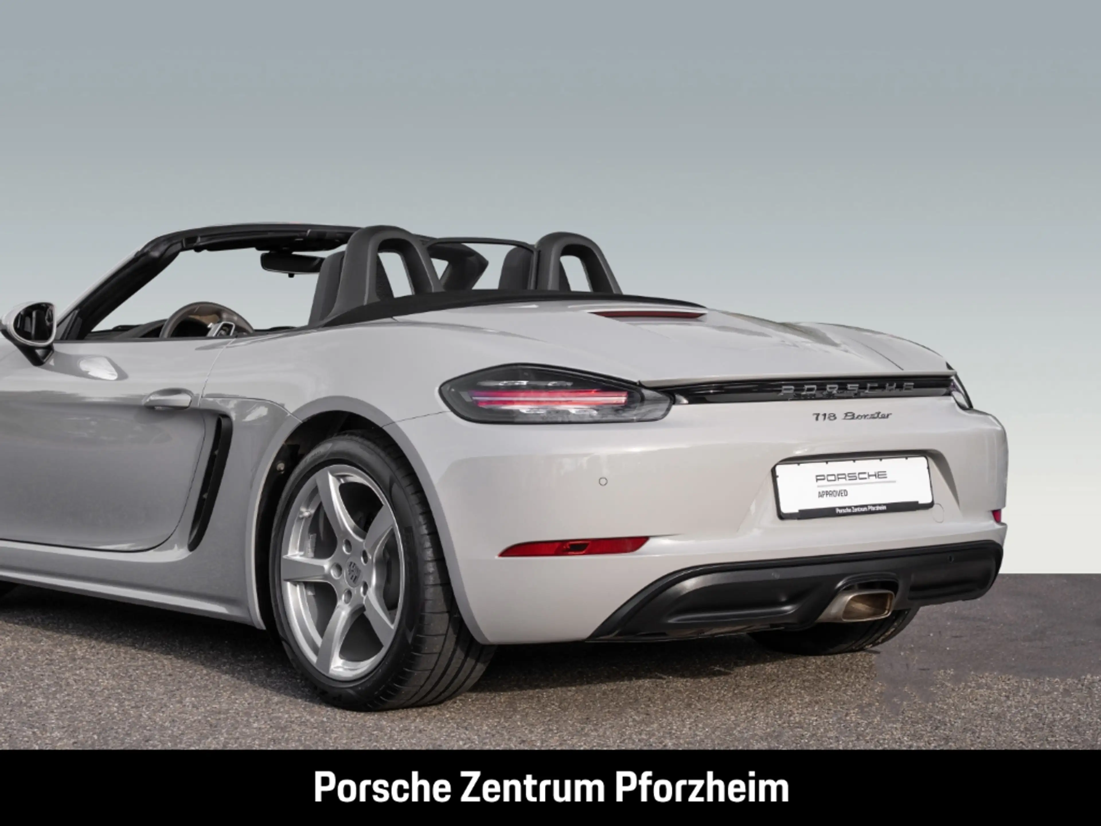 Porsche Boxster 718 — photo 13