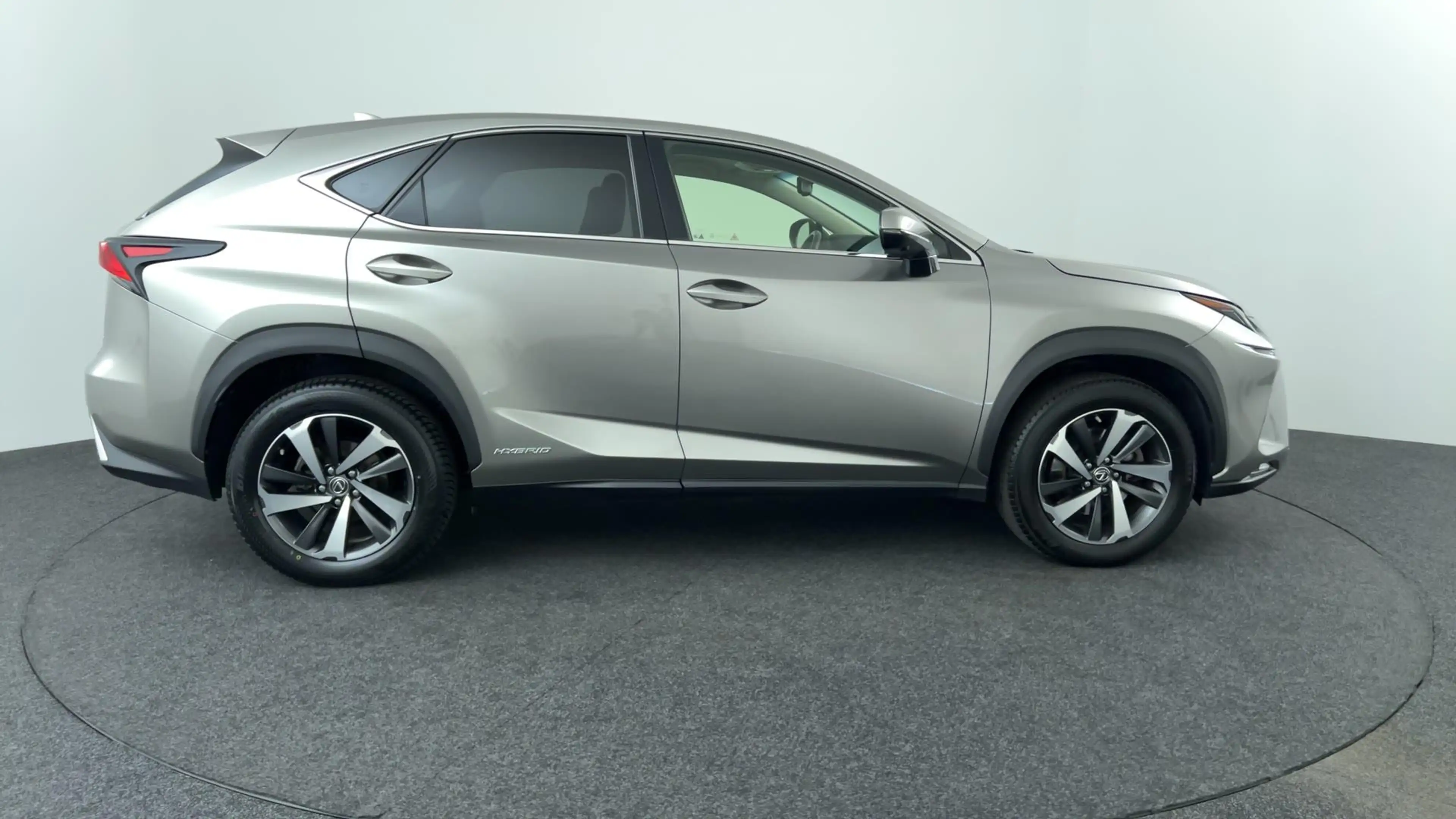 Lexus NX 300h AWD President Line, Pano! — photo 6