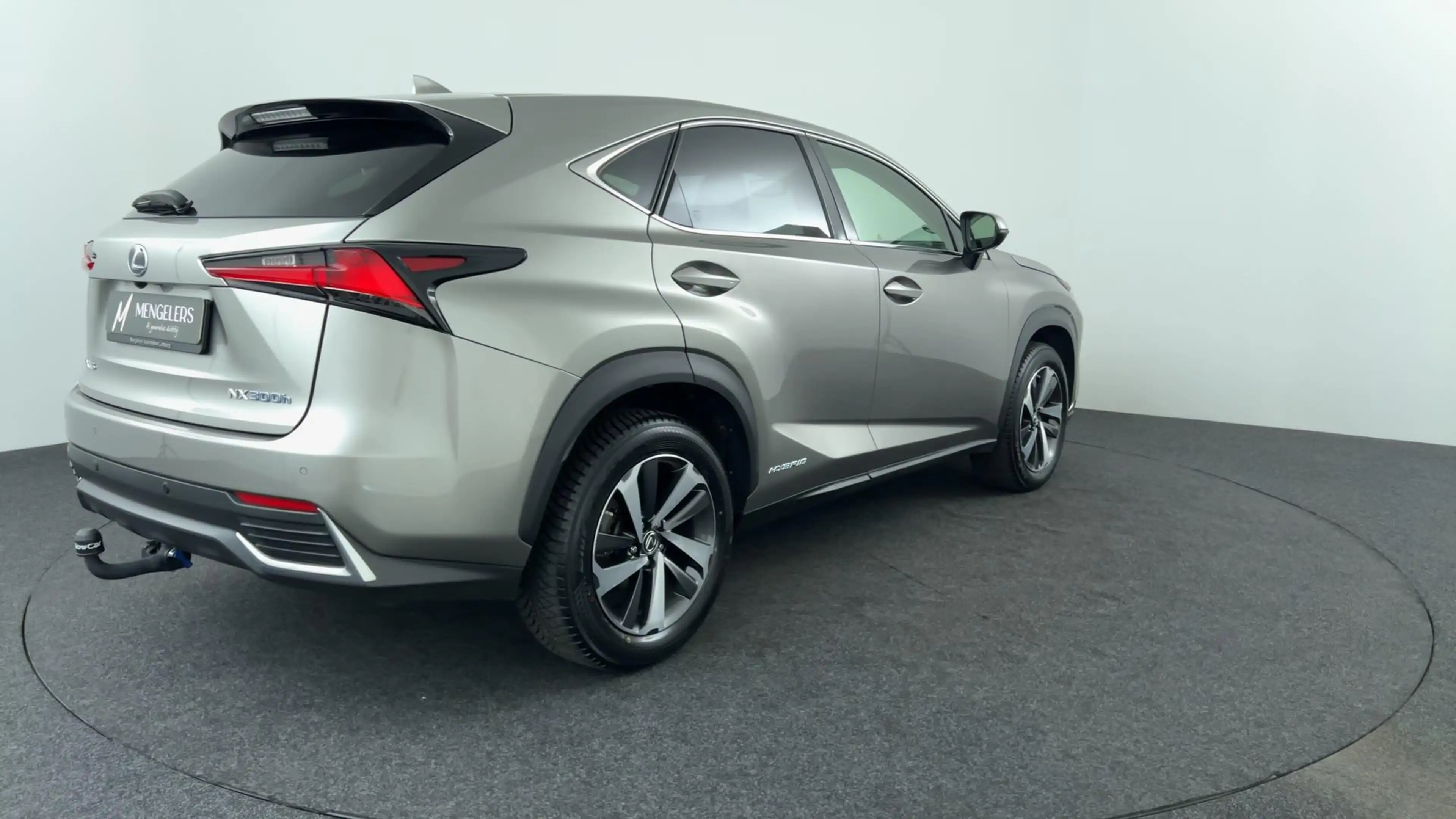 Lexus NX 300h AWD President Line, Pano! — photo 5