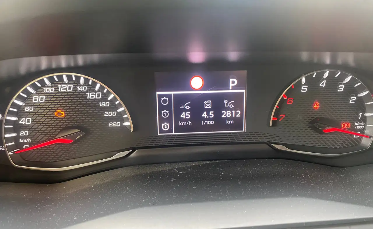 Peugeot 2008 2008 — photo 2