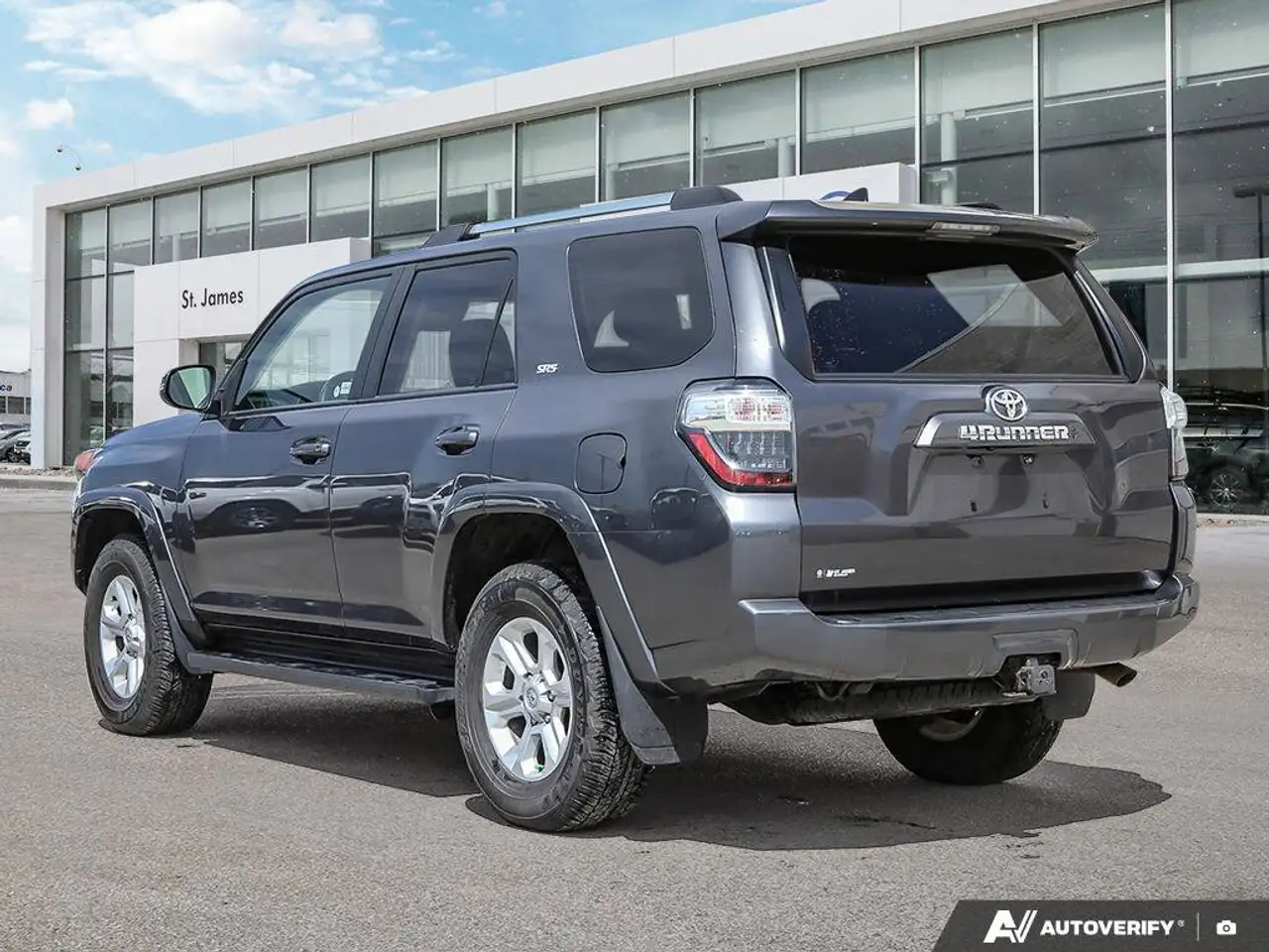 Toyota 4-Runner снимка Toyota 4-Runner