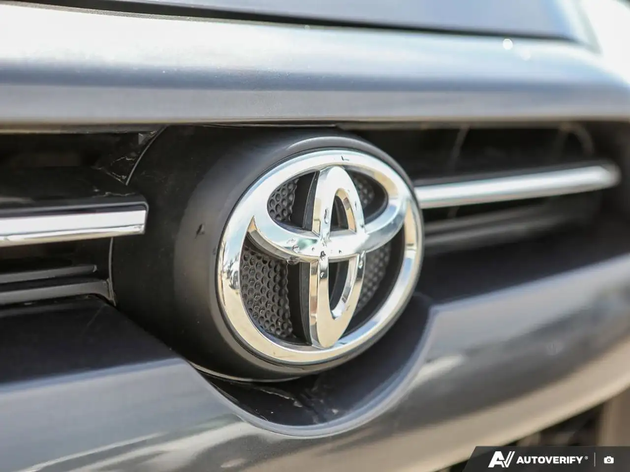 Toyota 4-Runner снимка Toyota 4-Runner