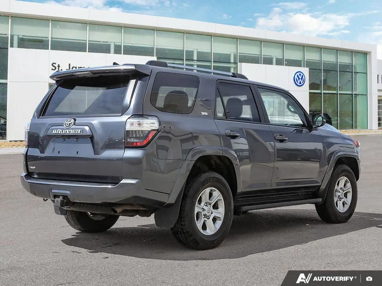 Toyota 4-Runner снимка Toyota 4-Runner