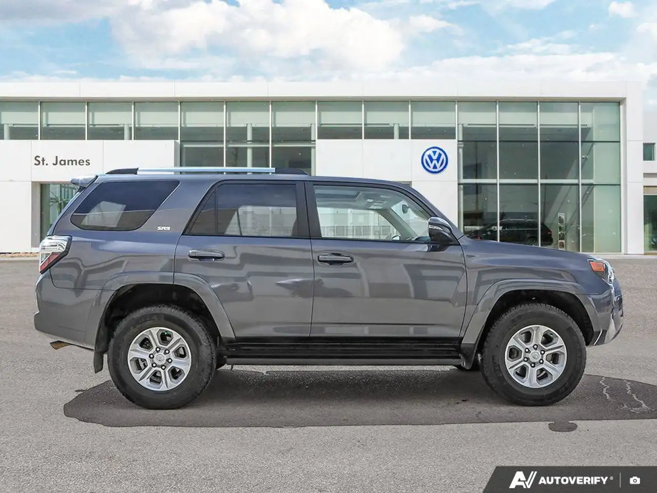 Toyota 4-Runner снимка Toyota 4-Runner