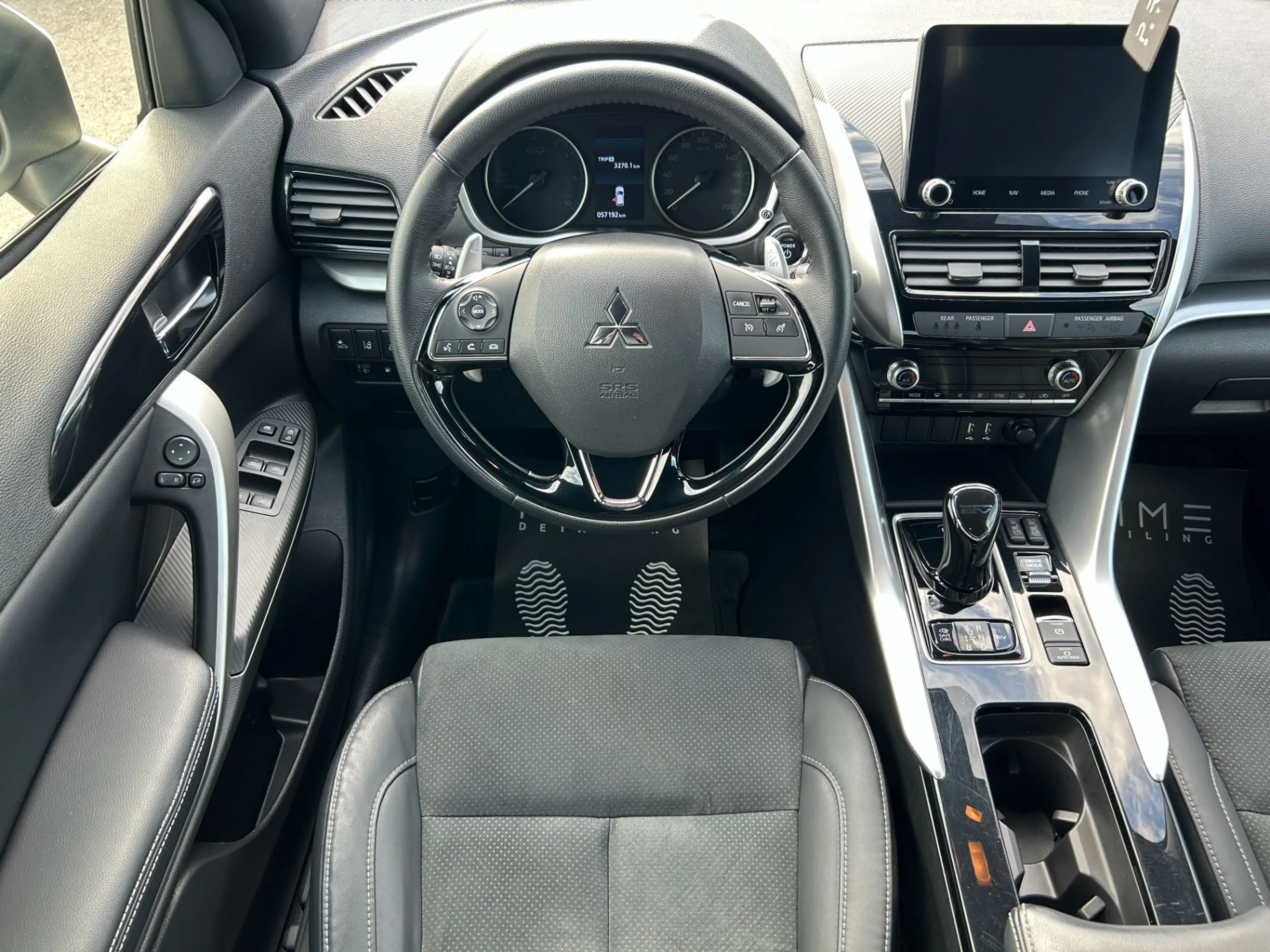 Mitsubishi Eclipse Cross 2,4 PHEV 4WD Intense+ CVT Aut. — photo 14